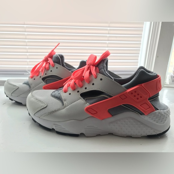 Nike Huarache Run Pure Platinum Lava 5.5Y - Picture 3 of 5